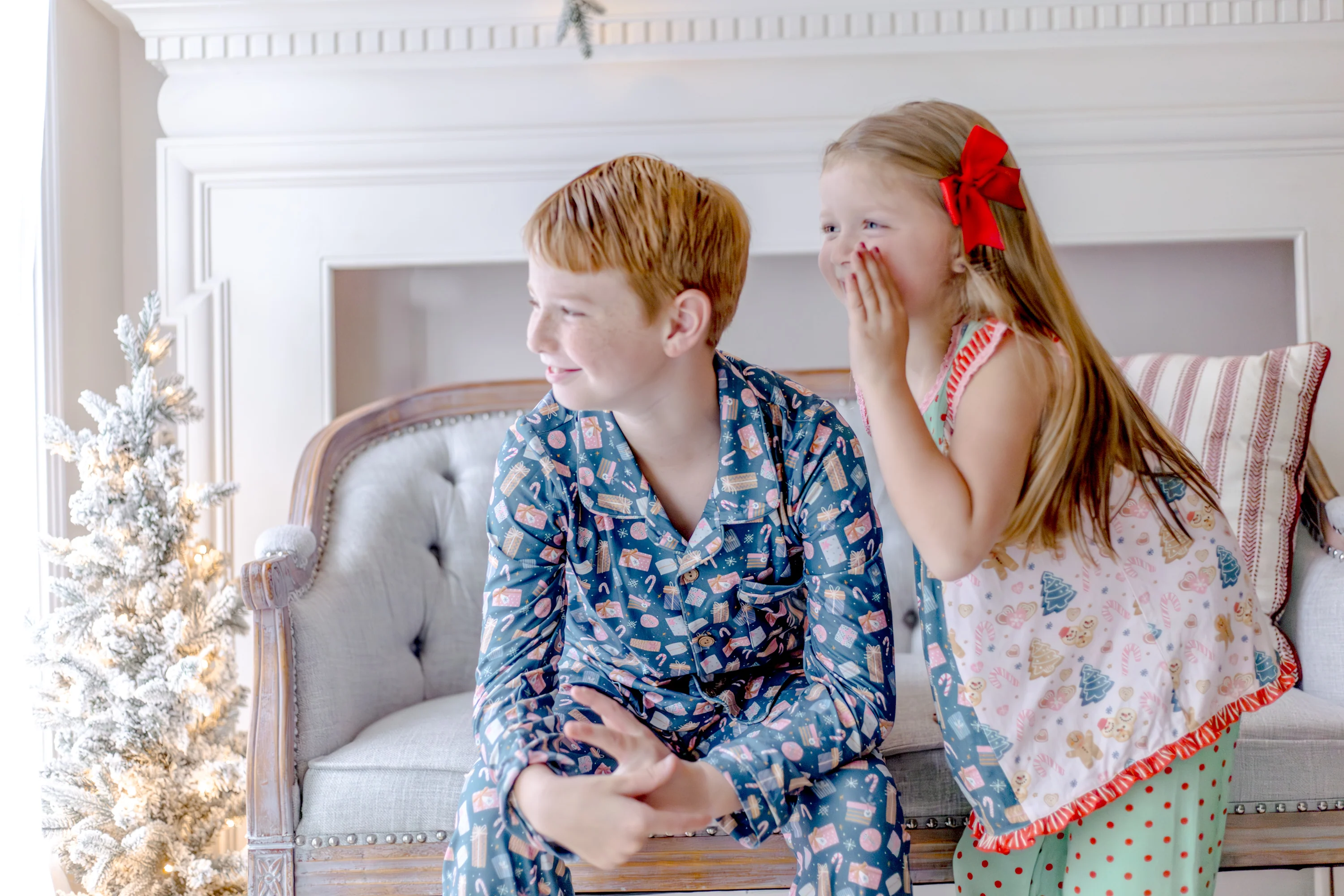 Boy's Santa's Surprise Stash Lounge Set - Image 6