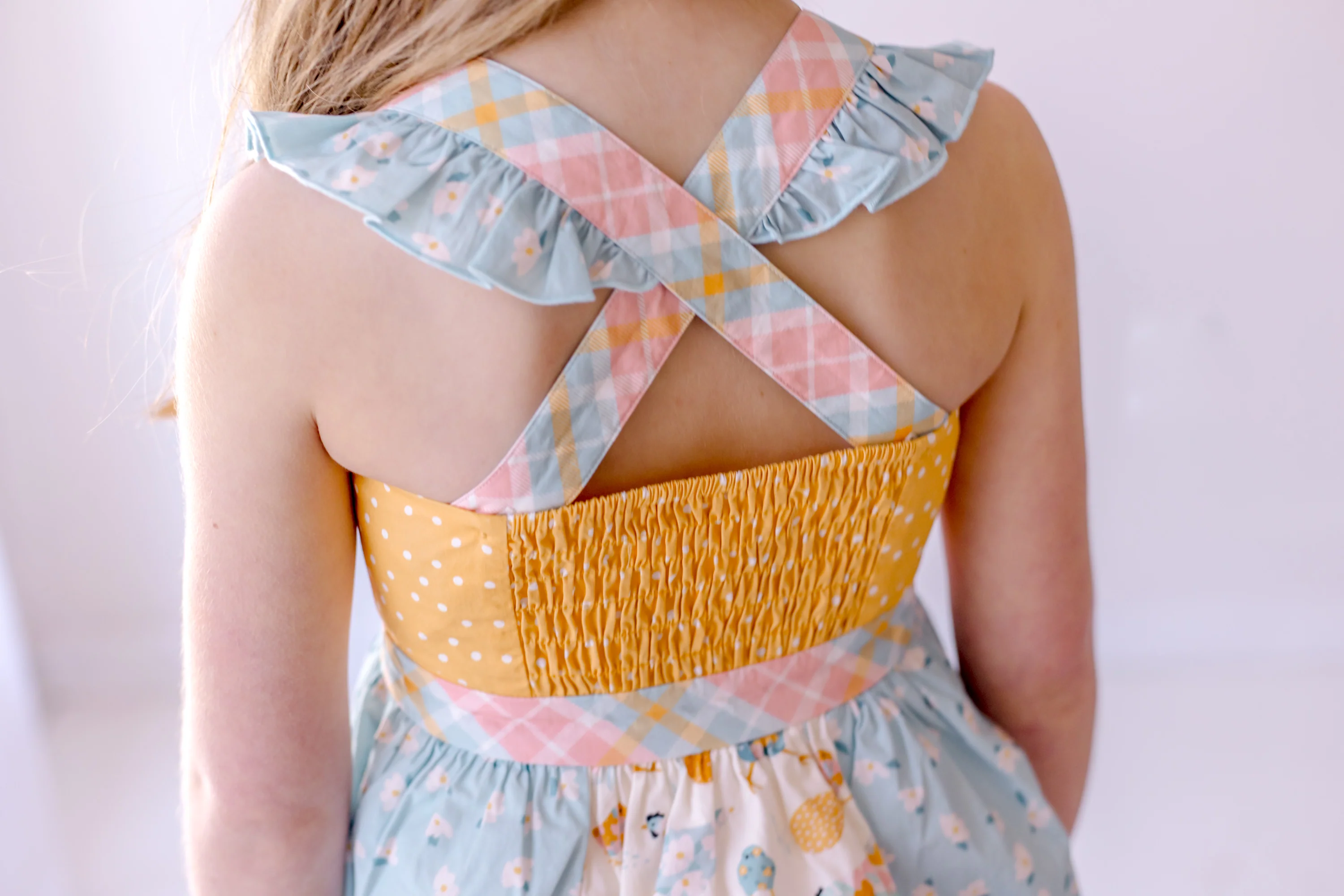 Feathered Fancy Dress - Image 5