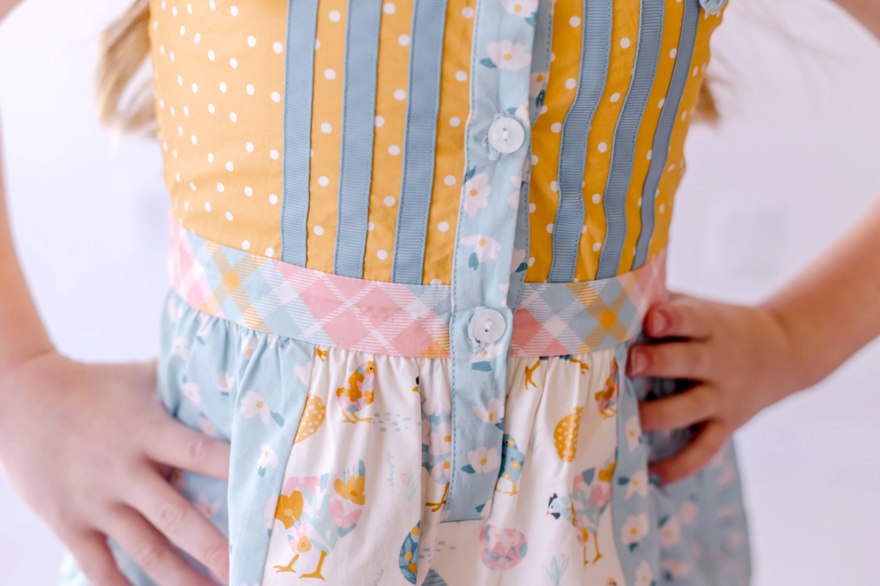 Feathered Fancy Dress - Image 8