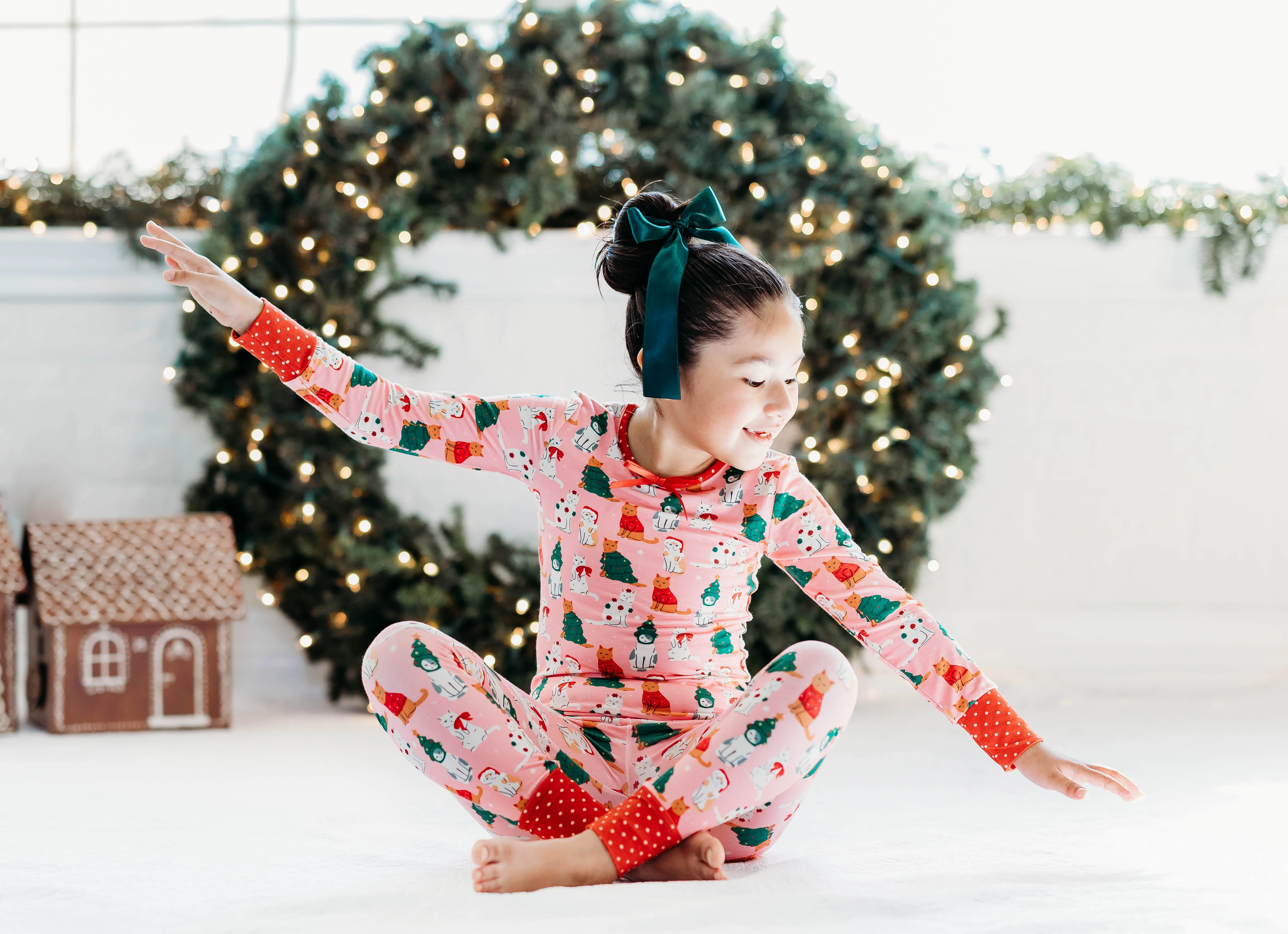 Meowy & Bright Lounge Set - Image 4