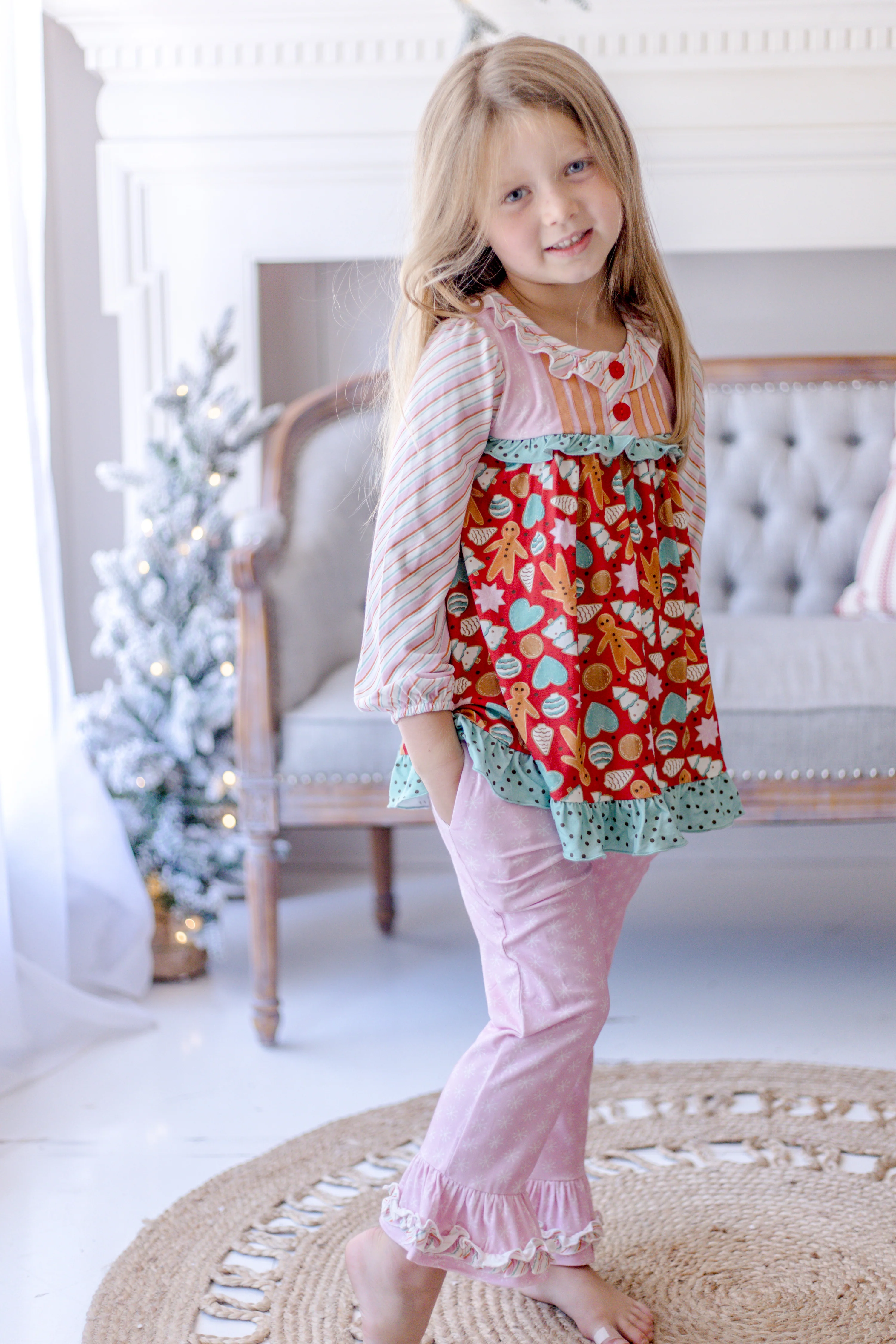 Merry Gingerbread Moments Lounge Set - Image 3