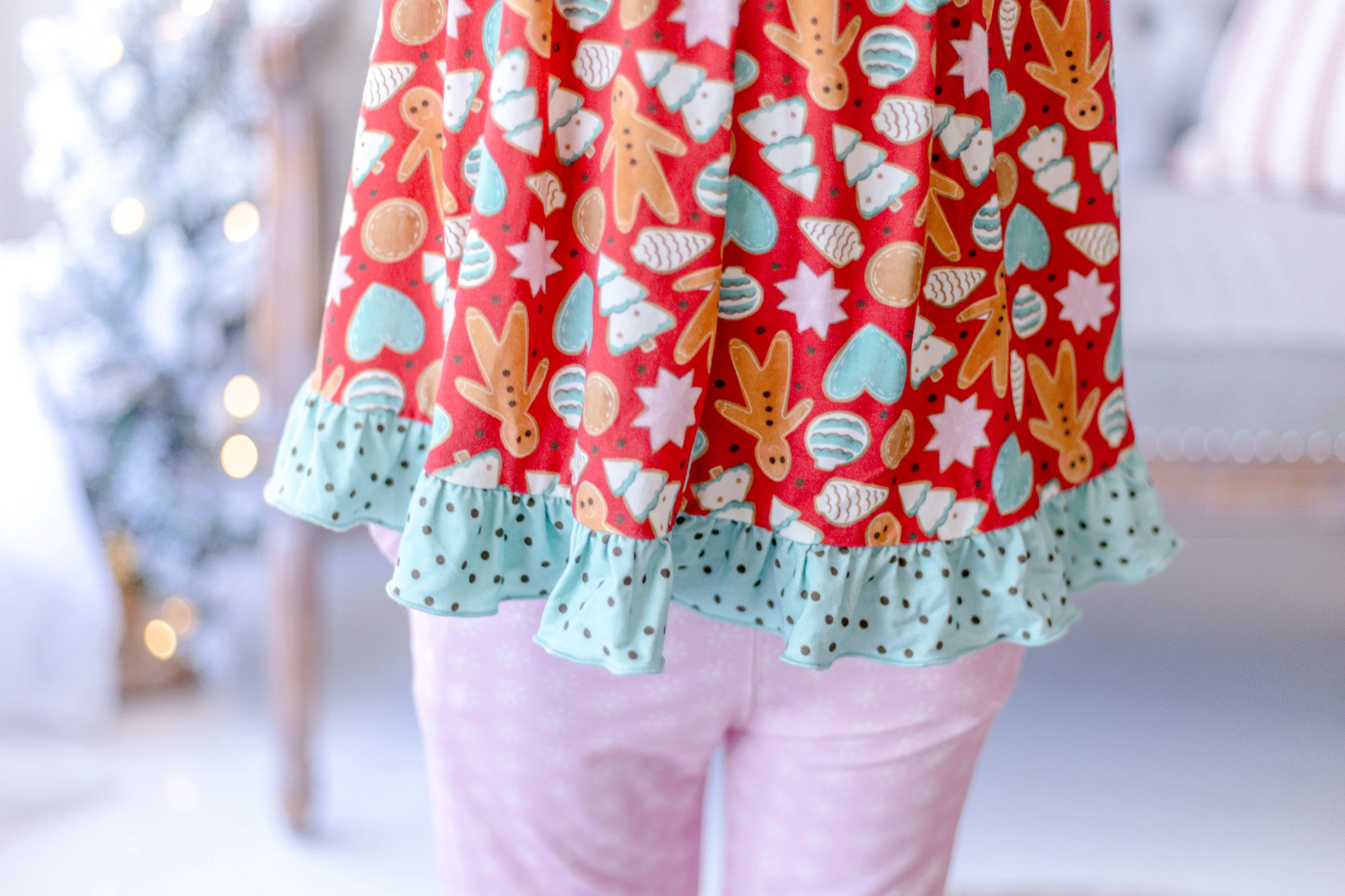 Merry Gingerbread Moments Lounge Set - Image 7