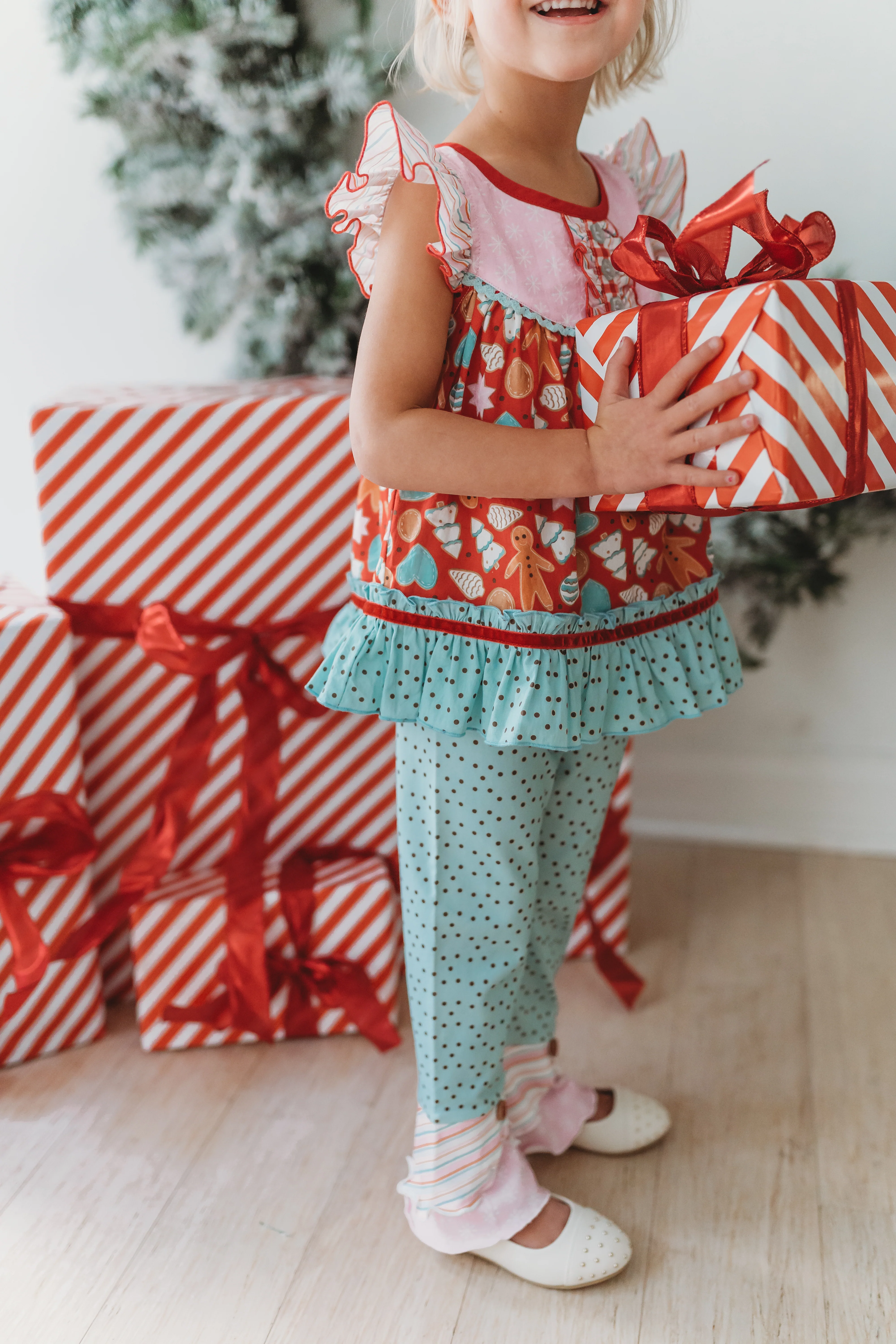 Peppermint Dot Parade Scrappy Leggings - Image 4