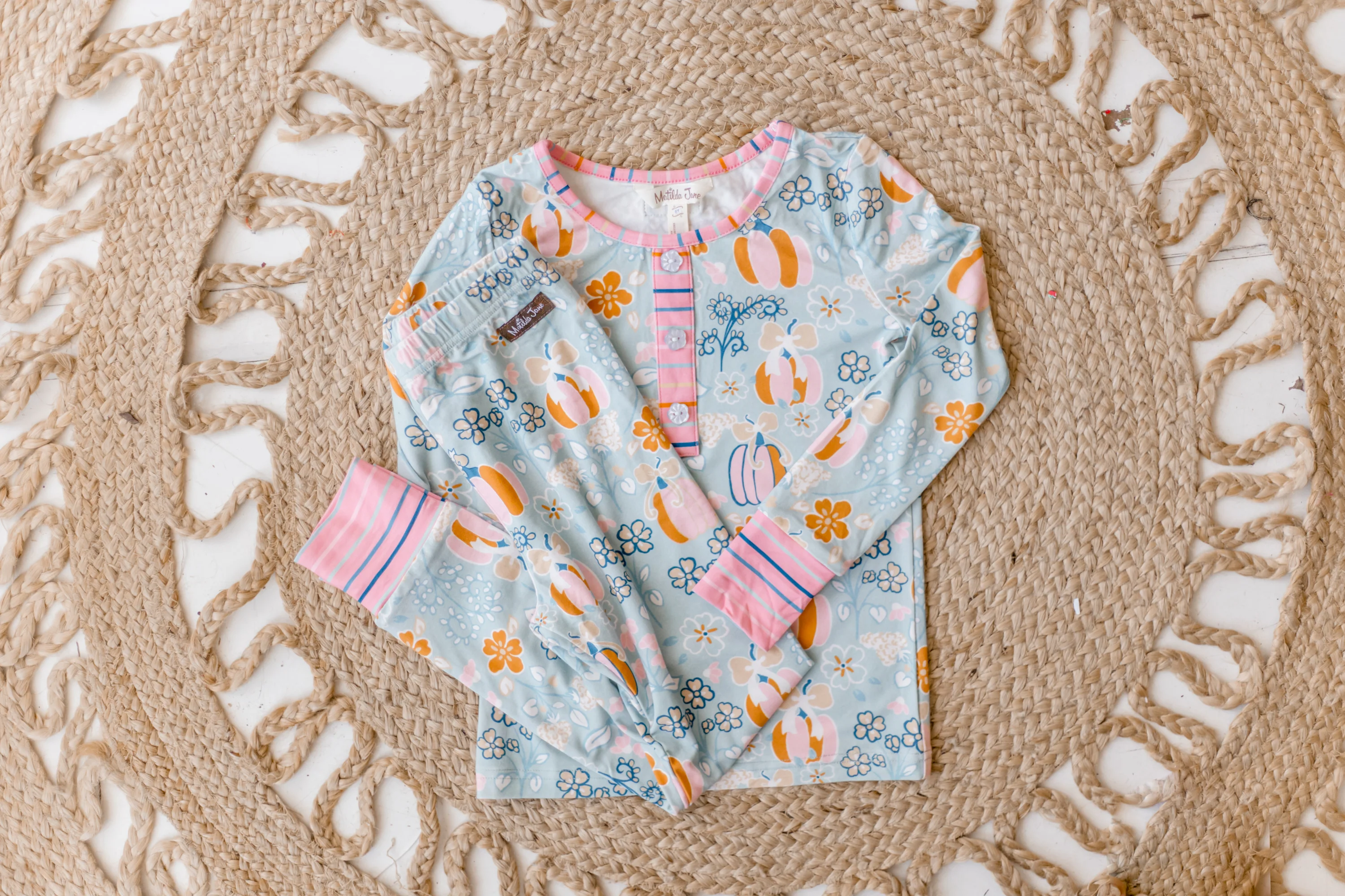 Pumpkin Parade Lounge Set - Image 3