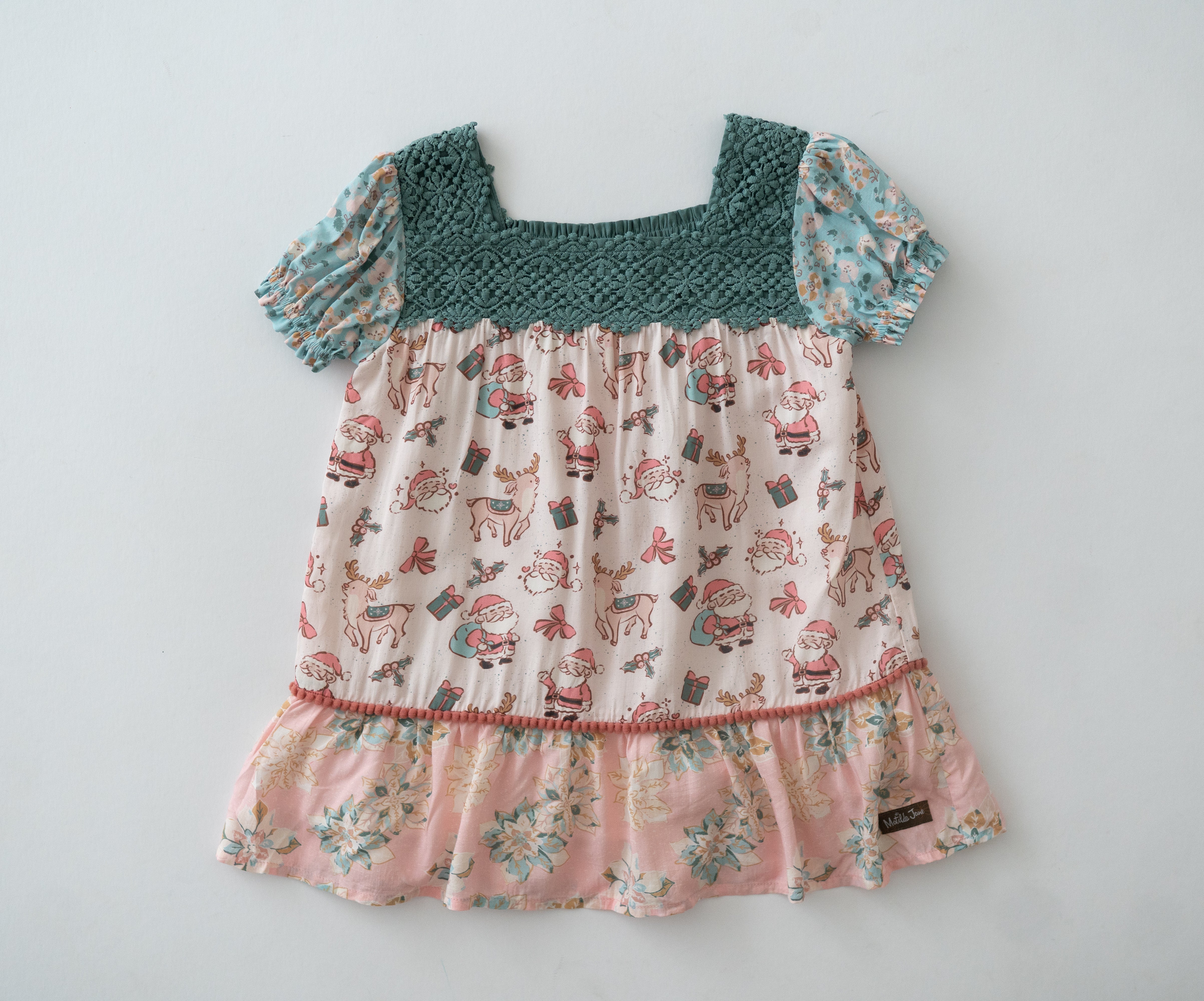 Santa's Sugarplum Lounge Set - Image 7