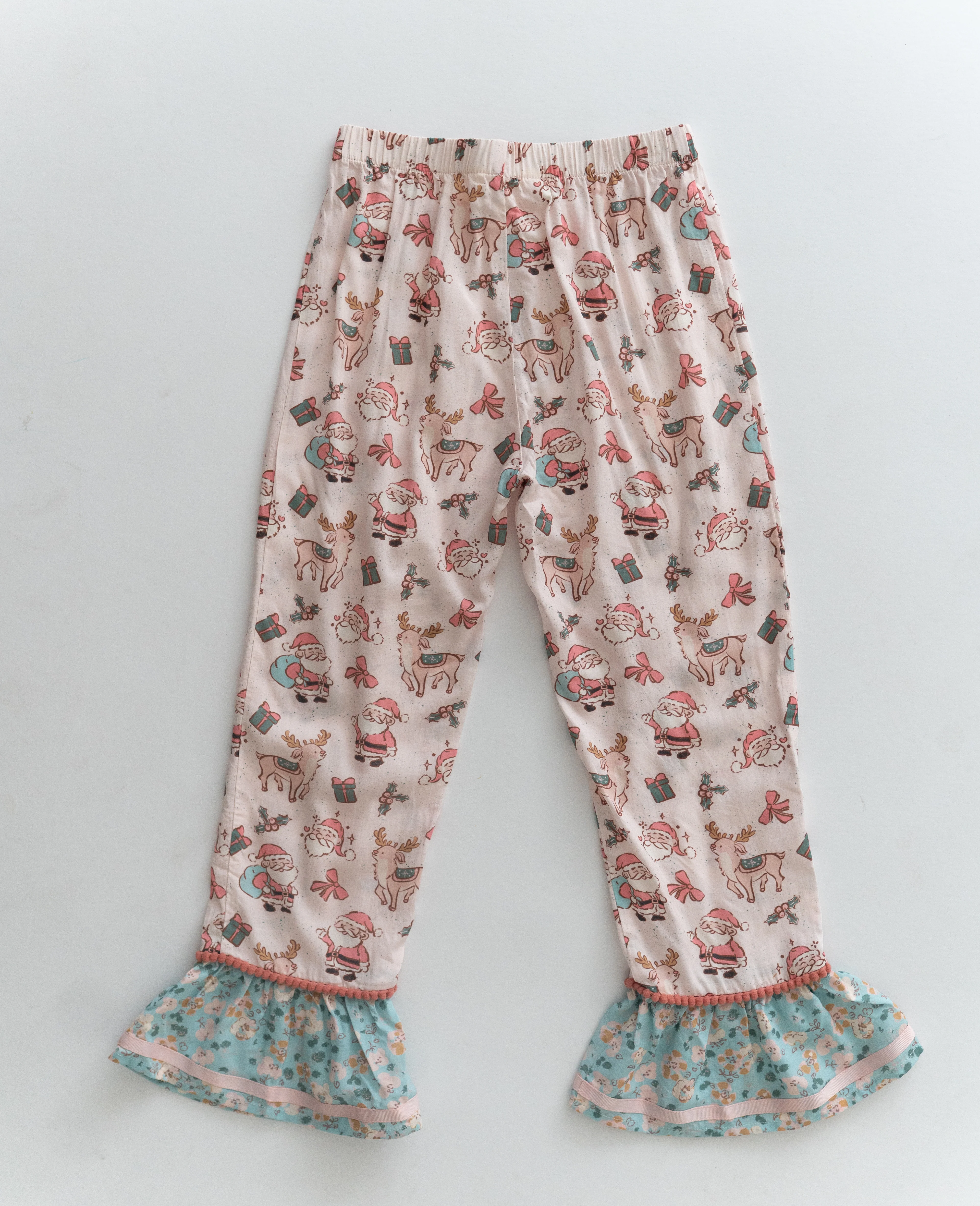 Santa's Sugarplum Lounge Set - Image 8